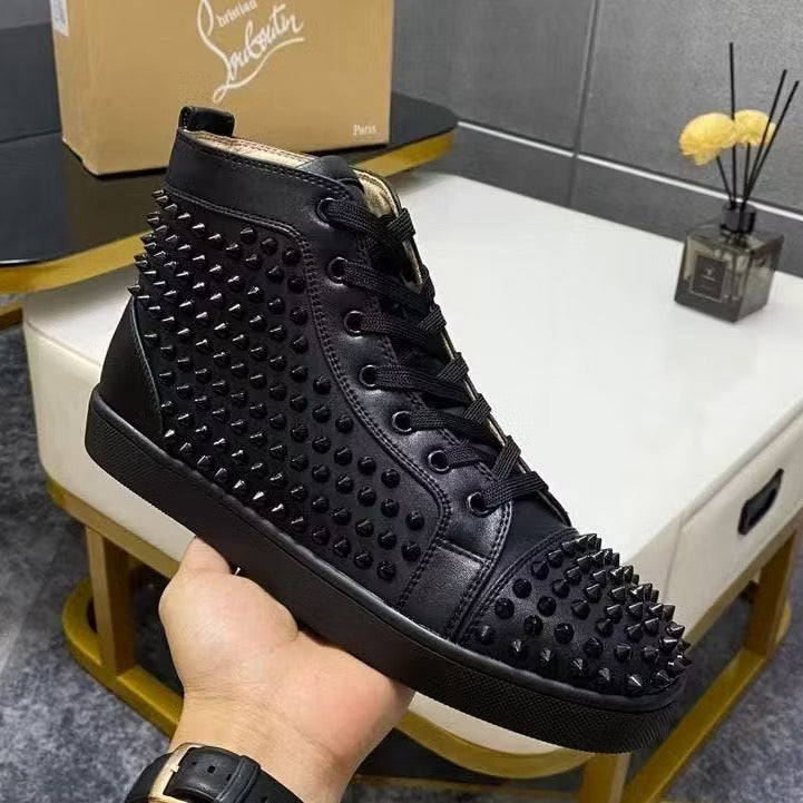 LOUBOUTIN SUELA ROJA CUERO