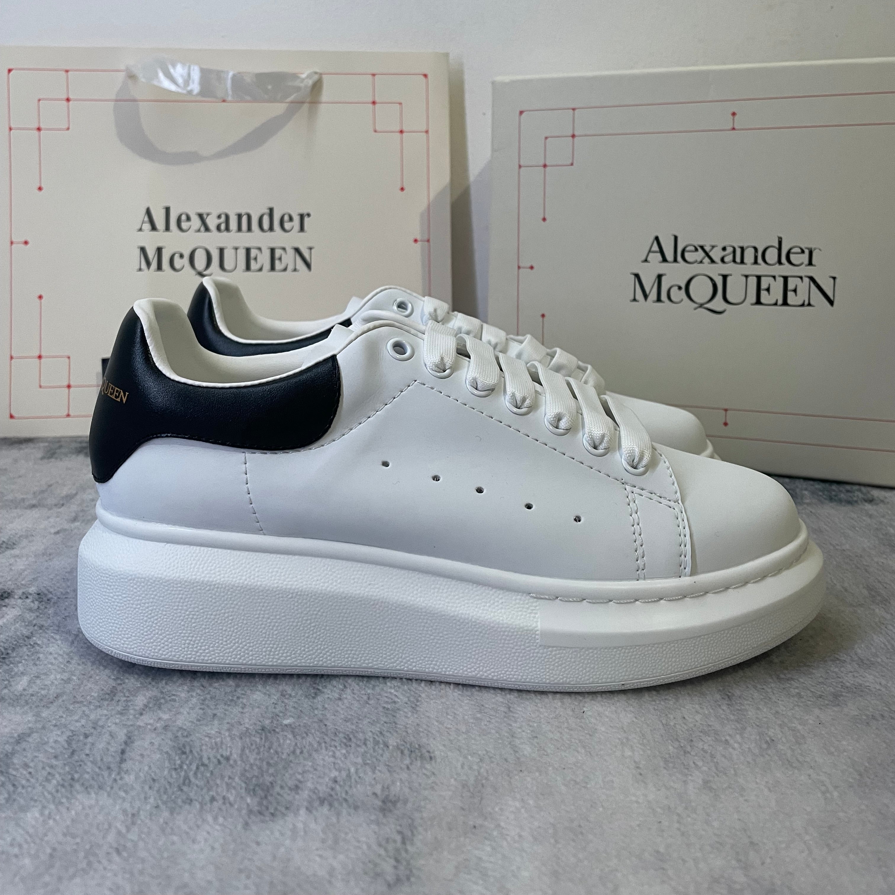 ALEXANDER MCQUEEN OVERSIZE